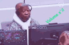 Yo Volume Sil Vous Plait GIF - Yo Volume Sil Vous Plait Gbagbo GIFs