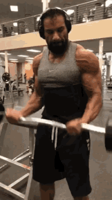 jinder mahal lifting weights train training workout