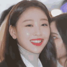 Yves Loona Transition GIF