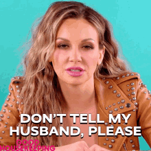 Dont Tell My Husband Please Carly Pearce GIF - Dont Tell My Husband Please Carly Pearce Good Housekeeping GIFs