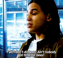 Nobody Got Time For Bees The Flash GIF - Nobody Got Time For Bees The Flash Cisco Ramon GIFs