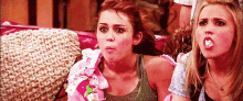 Omg Miley Cyrus GIF - Omg Miley Cyrus Popcorn GIFs