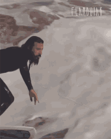 Surfista Caindo Flamboiar GIF - Surfista Caindo Flamboiar Saltando Da Prancha GIFs