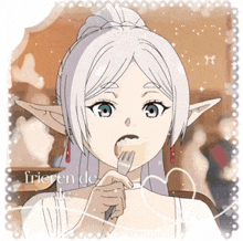 a girl with white hair and blue eyes is holding a fork in her mouth and the words " frieren de " are on the bottom