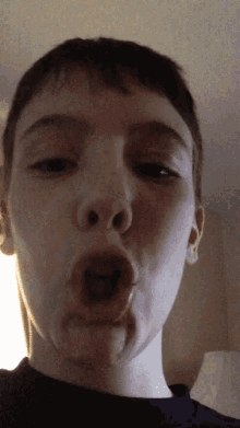 Ledele Selfie GIF - Ledele Selfie Alone GIFs