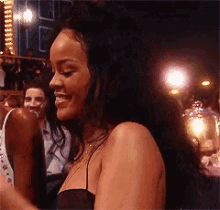 Rihanna Smiling GIF - Rihanna Smiling Aww GIFs