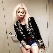 Nicki Minaj Angry GIF - Nicki Minaj Angry Middle Finger GIFs