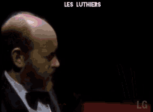 Les Luthiers Cleaning GIF