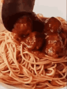 lelombrik spaghetti jerobou boulettes