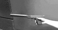 Metalinislenmishali Gun GIF - Metalinislenmishali Gun Reload GIFs