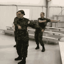 GIF