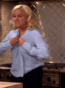 Jessica Collins Rip Off GIF - Jessica Collins Rip Off The Young And The Restless GIFs