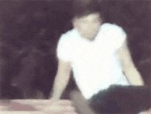 Louis Tomlinson Getting Up GIF - Louis Tomlinson Louis Getting Up GIFs