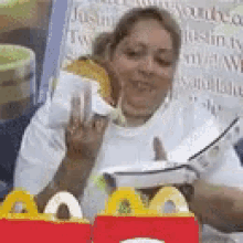 Lunch Eating GIF - Lunch Eating Cdonalds GIFs