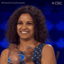 Clapping Hands Cheryl GIF - Clapping Hands Cheryl Family Feud Canada GIFs