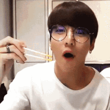 Jungkook Pouts GIF - Jungkook Pouts Chewing GIFs