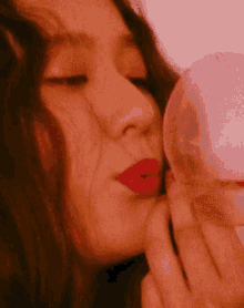 Krystal Jung Pretty GIF - Krystal Jung Pretty Heart Balloon GIFs