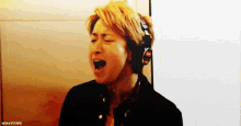 大野智　嵐　歌う　おおの　さとし　あらし　うたう GIF - Satoshi Arashi Sing Silly GIFs