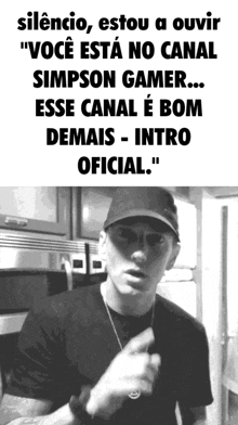 a black and white photo of eminem with a caption in portuguese