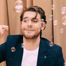 Playing With Bubbles Sam Williams GIF - Playing With Bubbles Sam Williams Ragdoll Song GIFs