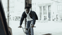 In A Hurry Nigel Sylvester GIF - In A Hurry Nigel Sylvester In A Rush GIFs