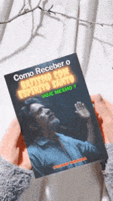 a book titled como receber o batismo com espirito santo