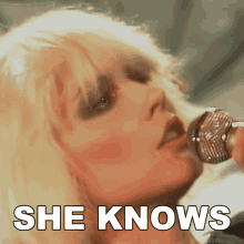 She Knows Debbie Harry GIF - She Knows Debbie Harry Blondie GIFs