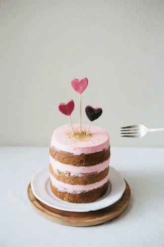 valentines-day-valentine-cake.gif