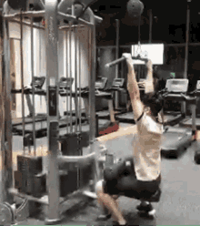 lat pulldown exercise workout getting fit