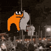 a pixel art of a cat with the letter l on its face
