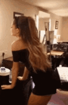 Ariana Grande GIF - Ariana Grande Dancing GIFs