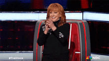Thumbs Up Reba Mcentire GIF - Thumbs Up Reba Mcentire The Voice GIFs