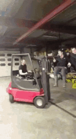 Forklift Shenanigans GIF - Forklift Shenanigans GIFs