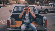 Shades On Mark GIF - Shades On Mark The Map Of Tiny Perfect Things GIFs