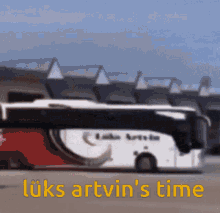 Lüks Artvin Mercedes Benz Bus GIF