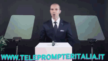 Teleprompter Presidential Speech GIF - Teleprompter Presidential Speech Presidential GIFs