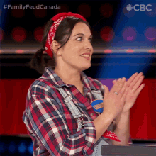 Nervous Family Feud Canada GIF - Nervous Family Feud Canada Clapping GIFs