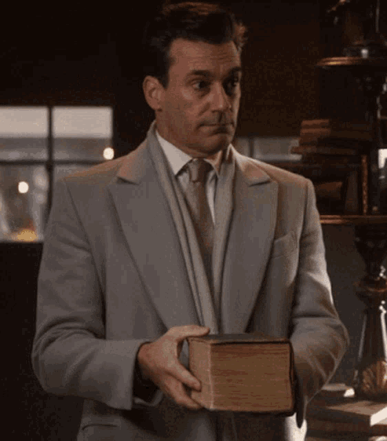 I Agree Gabriel GIF - I agree Gabriel Jon Hamm - Discover & Share GIFs