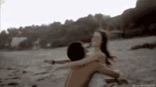 Abraço Apaixonada GIF - Hug Love Beach GIFs