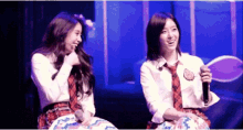 Eunyeon Laugh GIF - Eunyeon Laugh Friends GIFs
