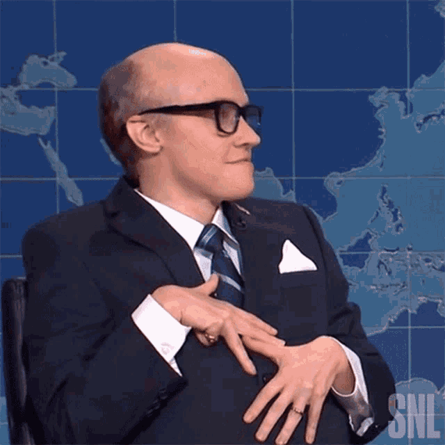 Glance Rudy Giuliani GIF Glance Rudy Giuliani Kate Mckinnon