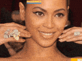Beyonce Tanked Beyonce Fans Dumb GIF - Beyonce Tanked Beyonce Fans Dumb Beyonce Oscars 2009 GIFs