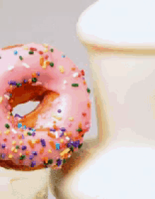 Donut Frosting Fountain GIF - Dessert Dessertdaygifs GIFs