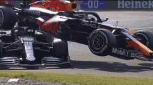 Lewis Hamilton Max Verstappen GIF - Lewis Hamilton Max Verstappen F1 GIFs