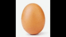 a picture of an egg with the words huevos de rain on it
