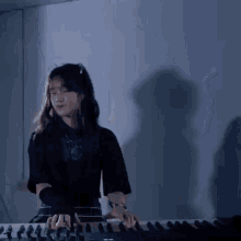 Wariview Piano GIF