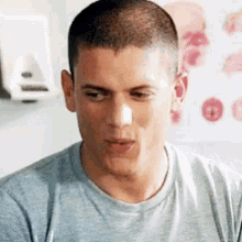 prison break wentworth miller michael scofield check up clothes off
