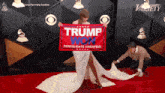 Taylor Swift Red Carpet GIF - Taylor Swift Red Carpet Trump Flag GIFs