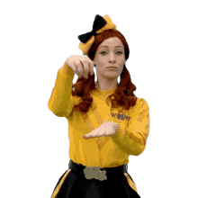 pouring emma watkins the wiggles pouring down water on your hands