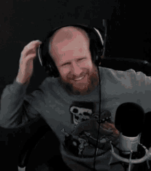 Scratch Head Clash With Eric GIF - Scratch Head Clash With Eric Whats That GIFs